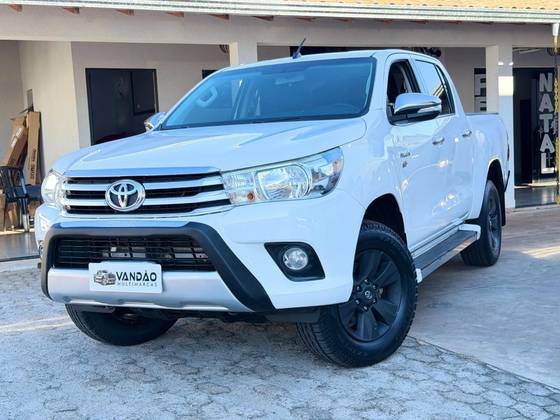 TOYOTA HILUX 2.7 SR 4X2 CD 16V FLEX 4P AUTOMÁTICO